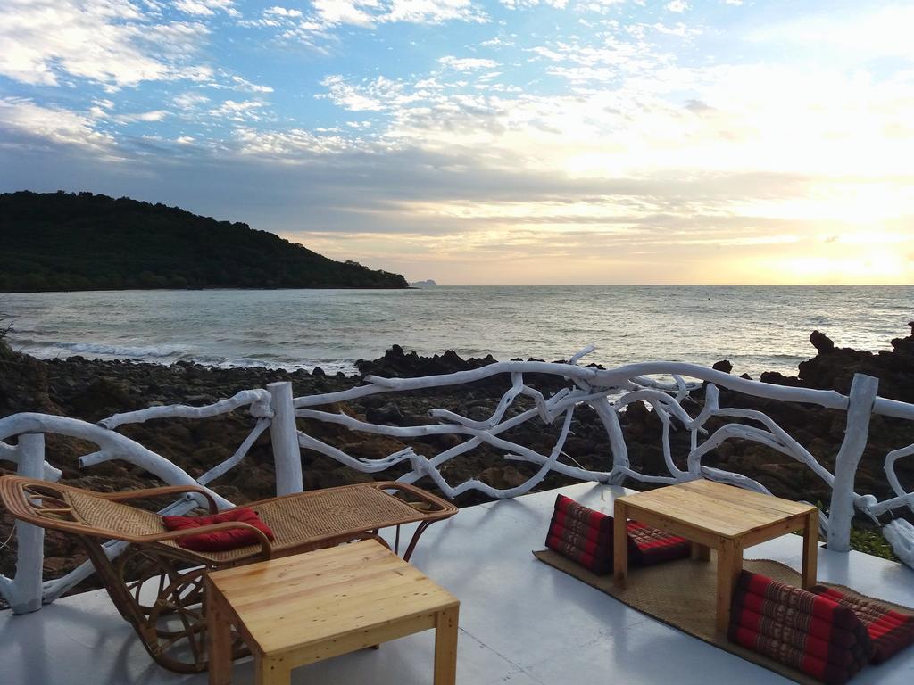Отель Rock View Terrace Кох-Юм Экстерьер фото